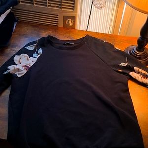 Flower sleeve sweater